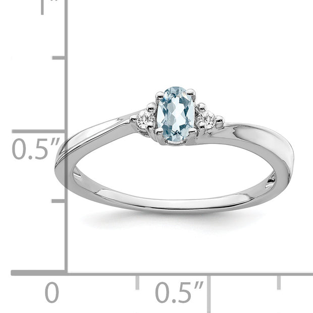 14k White Gold Aquamarine and Diamond Ring