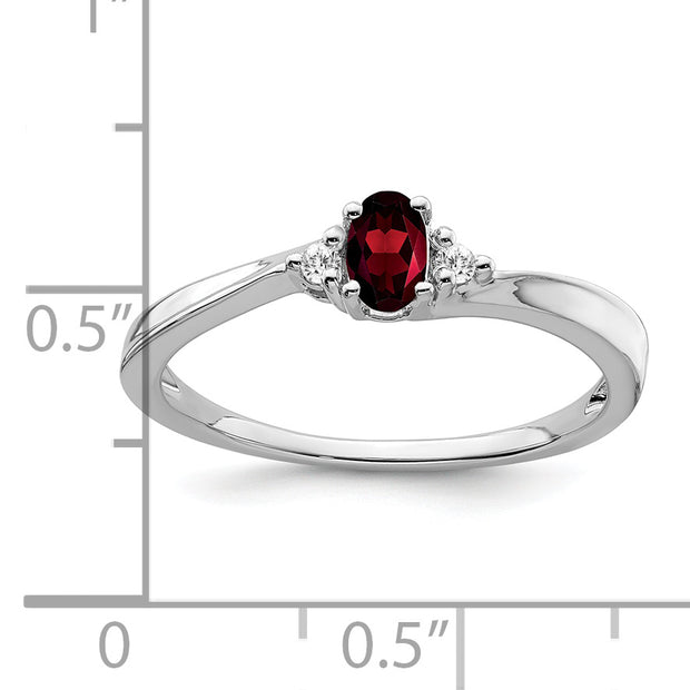 14k White Gold Garnet and Diamond Ring