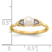 14k FW Cultured Pearl and Diamond Ring