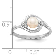 14k White Gold FW Cultured Pearl and Diamond Ring